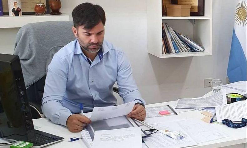 Grave: amenazan de muerte a un intendente peronista anti Milei y hay un detenido