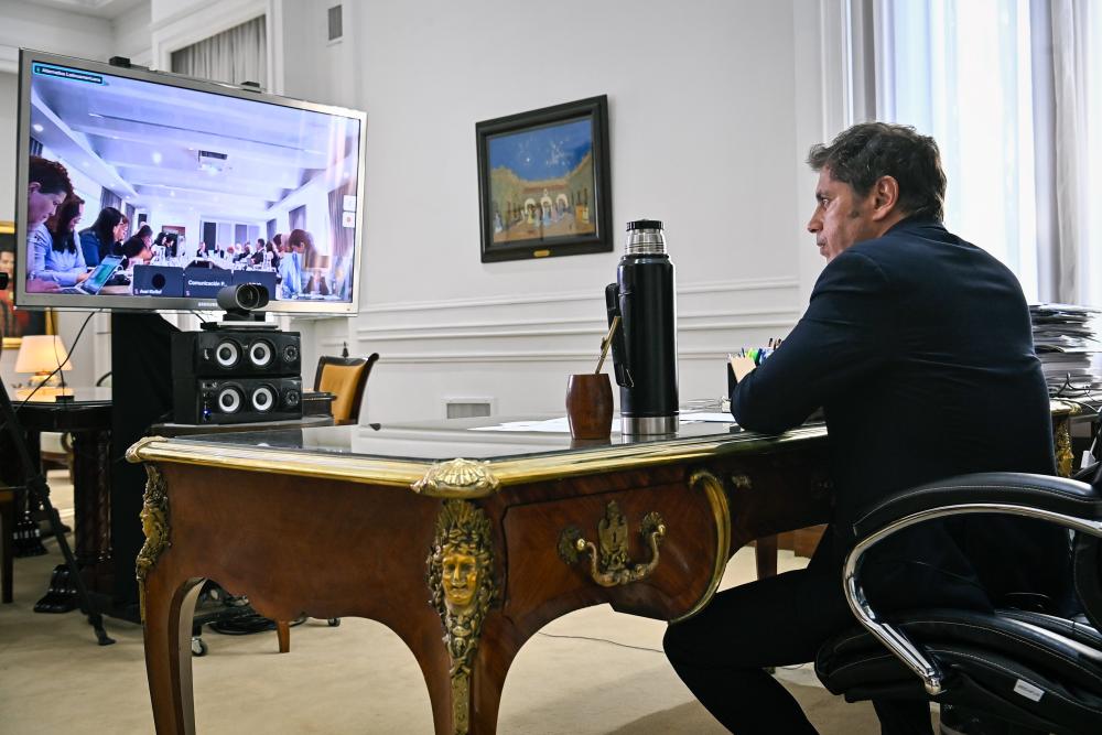 Temporal: Kicillof sigue de cerca la situación y recorre municipios afectados