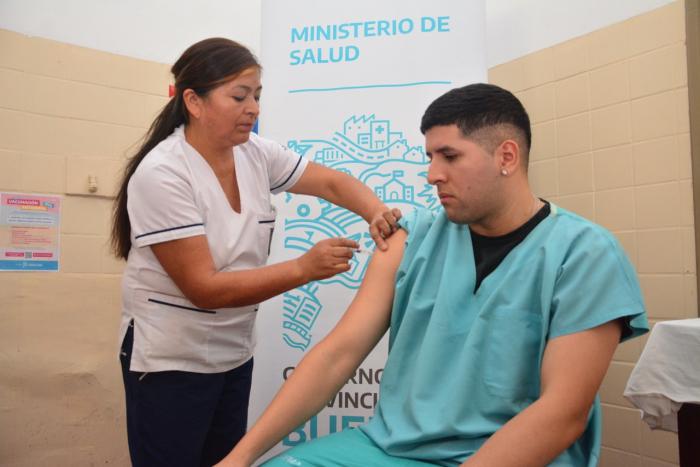 Atención, a vacunarse: comienza la Campaña Antigripal en toda la Provincia