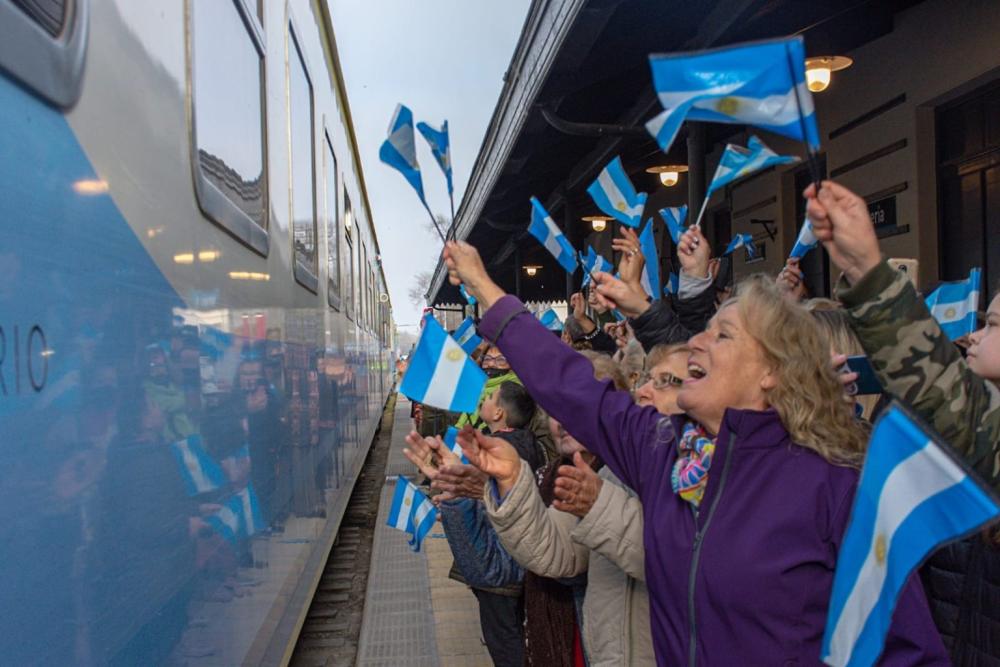 No toquen el tren: en distrito de la Cuarta protestan por posible cancelación de servicios
