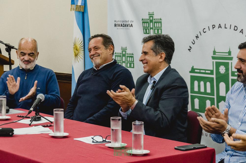Más casas: Provincia no le afloja a la obra pública, y Rivadavia lo celebra
