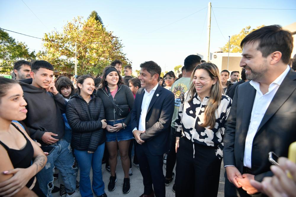 Kicillof, en tierra K: entre la gestión, los palos a Milei y la mala onda camporista