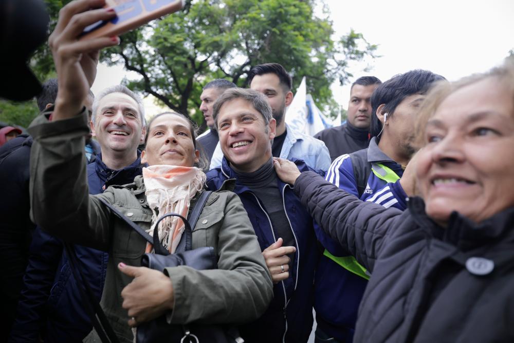 Kicillof: “Los derechos de los trabajadores están en riesgo y nuestro deber es defenderlos”