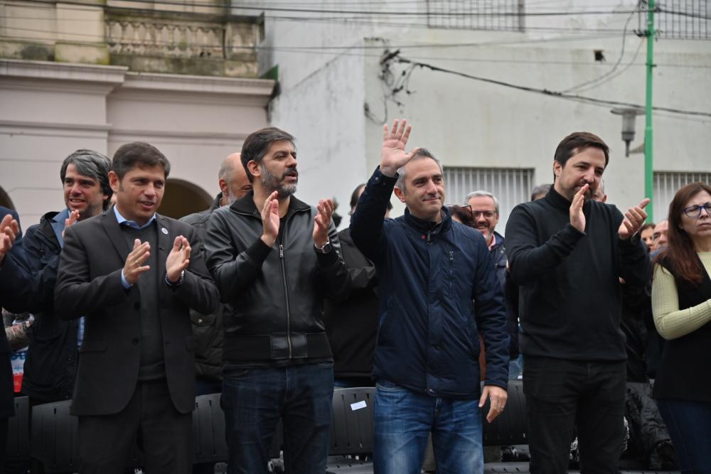 Provincia hot: ministro de Kicillof llama a “ganar la calle” para “frenar esta locura”