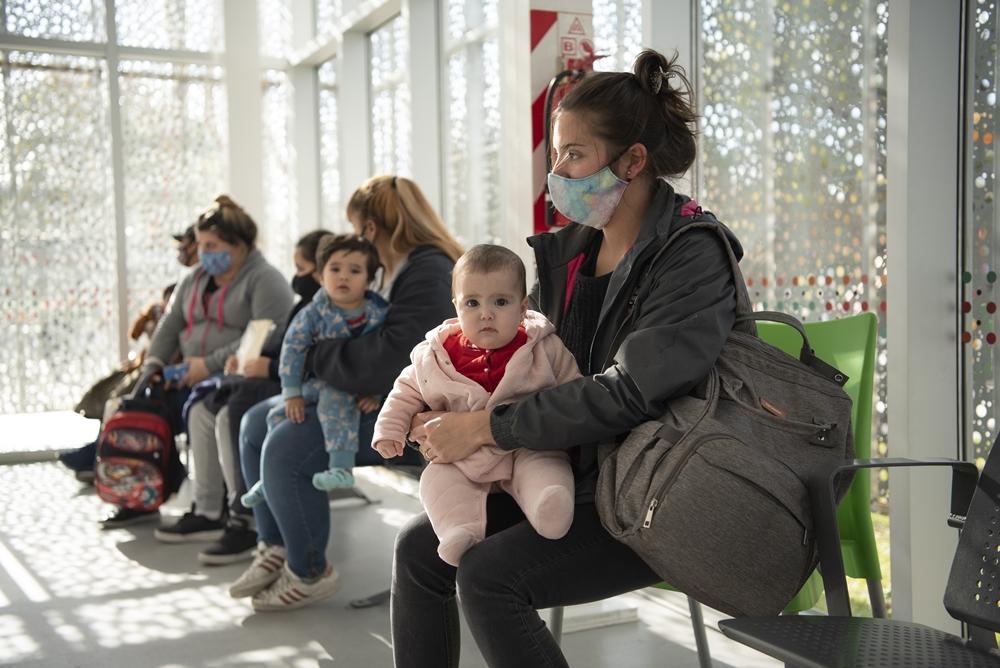 Virus respiratorios: el Garrahan recomienda vacunar a niños y embarazadas