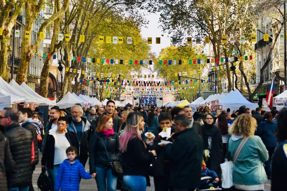 Vuelve la fiesta de las colectividades a la CABA: los diez países que celebran