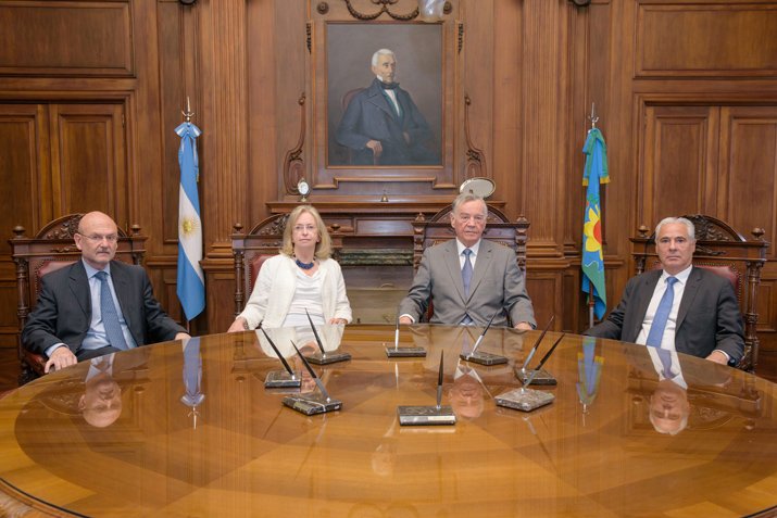 Desde la UCR bonaerense retoman el reclamo de incluir mujeres en la Corte