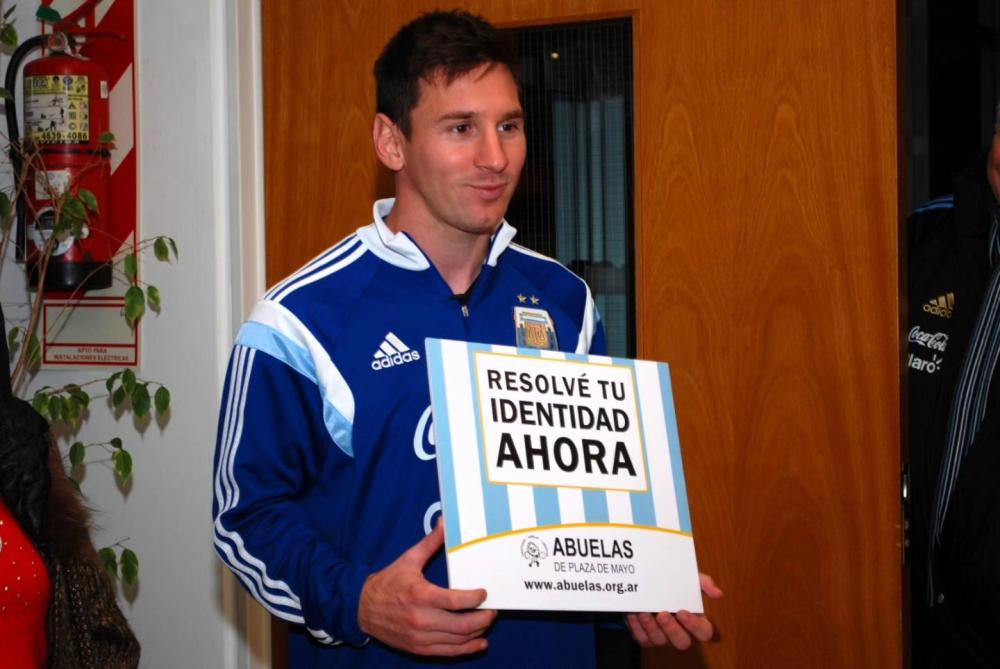 Memoria e identidad: el día de Messi conoció a las Abuelas de Plaza de Mayo