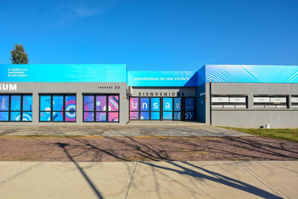 Municipio inaugura una nueva universidad: “Beneficiará a generaciones futuras”