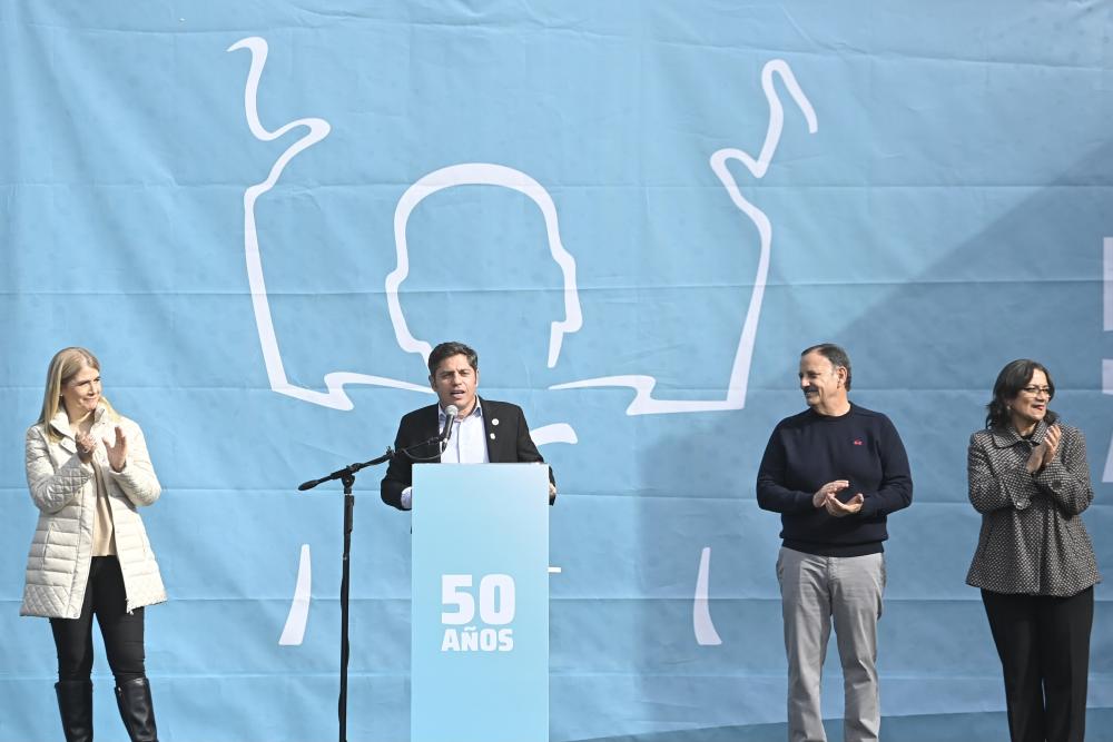 Ausencias y presencias incómodas: qué dejó el acto de San Vicente