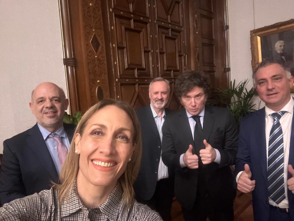El RIGI Bonaerense de Kicillof profundiza la interna en los bloques libertarios
