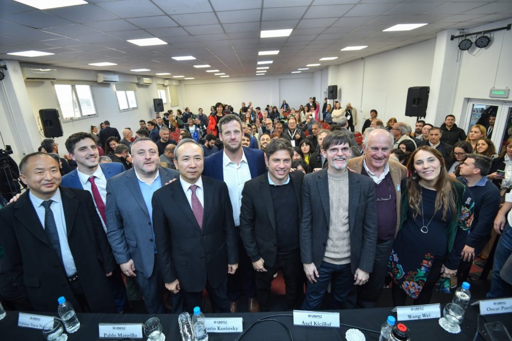 Con palos al Gobierno nacional, Kicillof busca que la provincia se integre a los BRICS