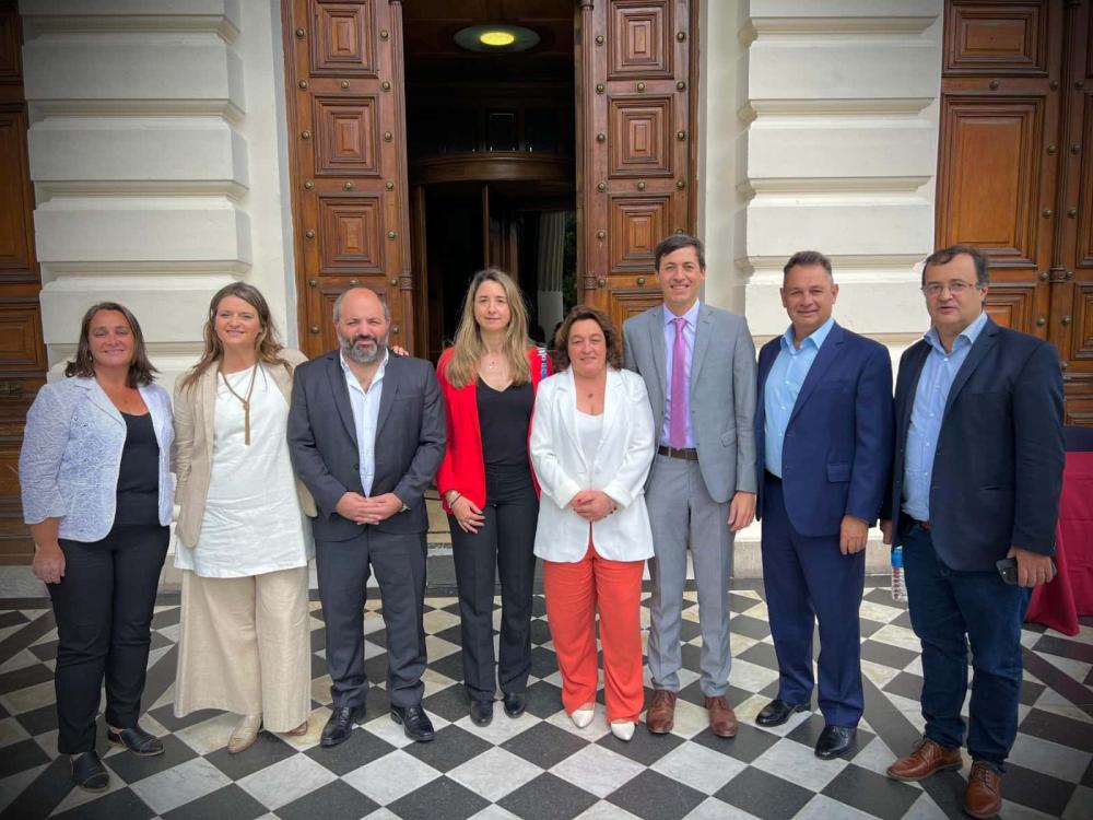 De qué se trata la campaña digital impulsada por senadores de la oposición
