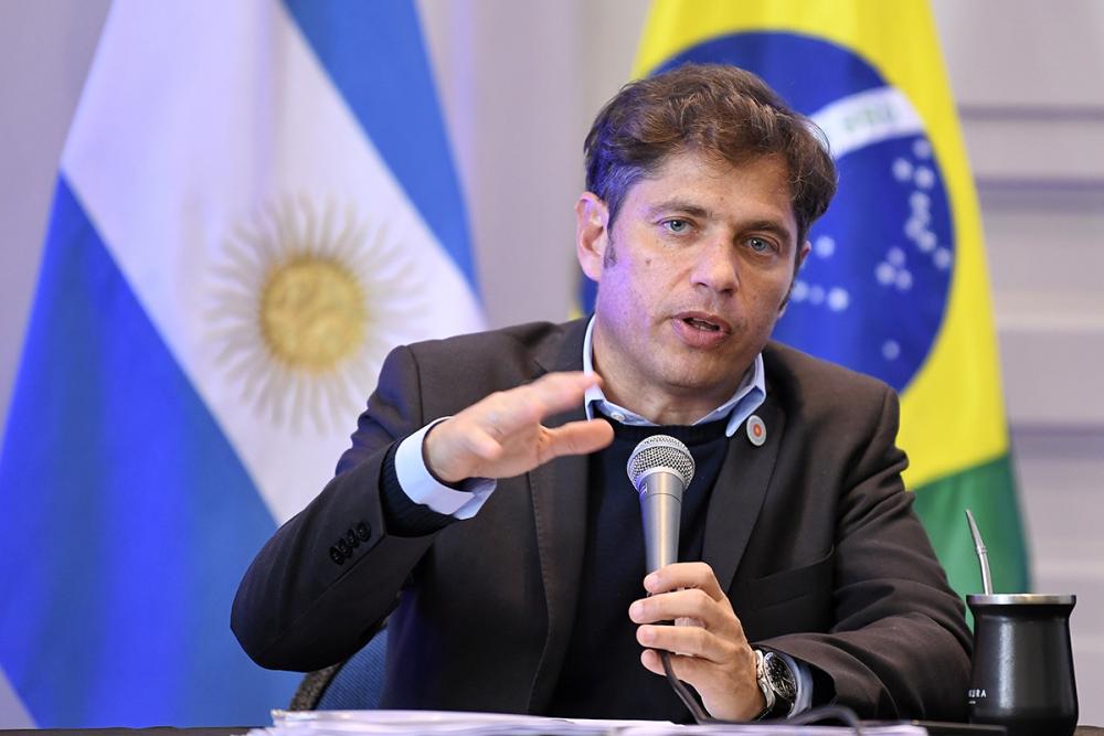 Aire carioca: Kicillof viaja a Brasil en busca del financiamiento que Milei le niega