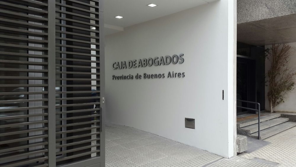 Abogados y abogadas de la Provincia se plantan ante los “abusos” de la Caja