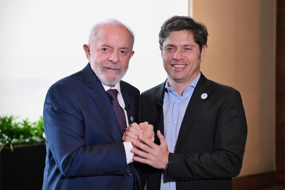Kicillof en México: asunción presidencial y encuentro con Lula da Silva