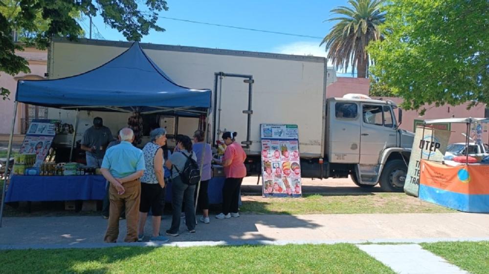 Acusan a intendente de frenar la llegada del camión de alimentos a precios populares