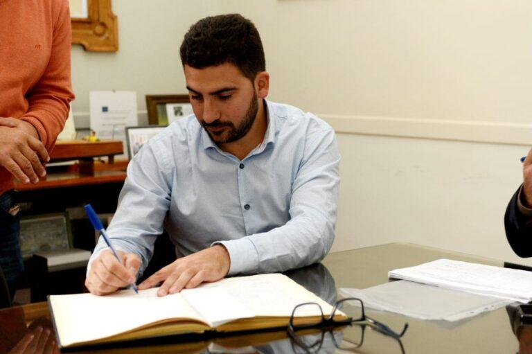 Operativo seducción: libertarios buscan sumar intendentes a su espacio