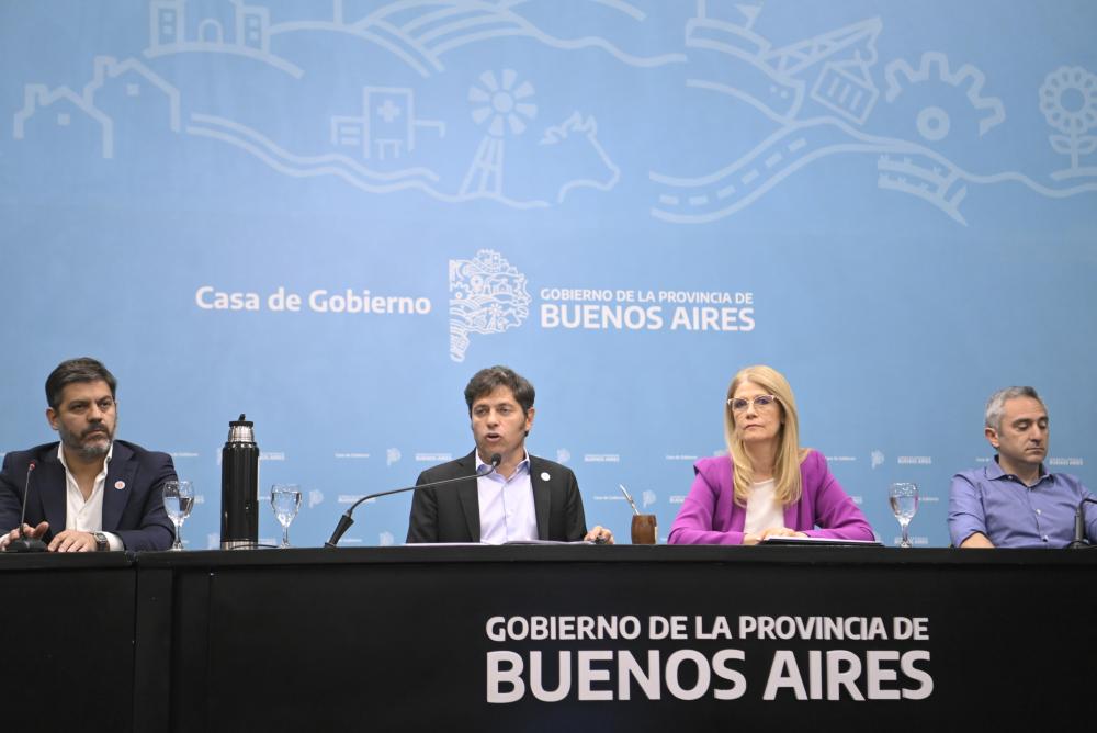 Kicillof le avisa a Milei que tiene intenciones de “salvar” a Aerolíneas Argentinas 