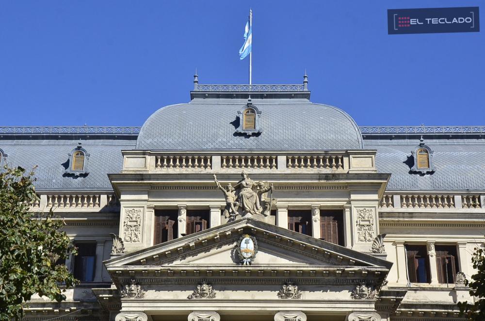 Intendentes y legisladores, a pura rosca en la Legislatura bonaerense