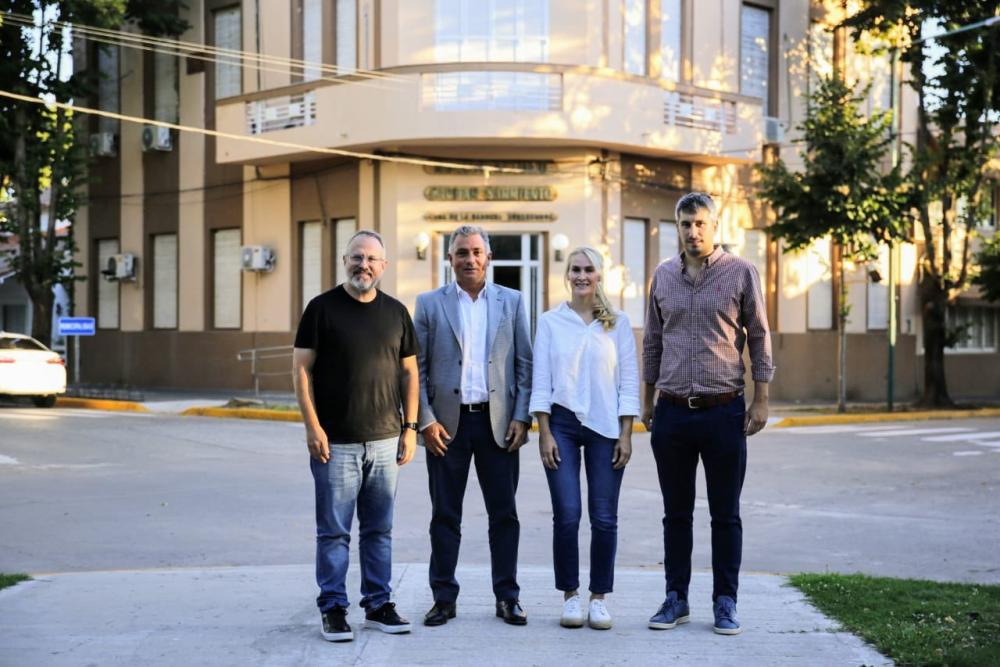 Siguen los pases del PRO a LLA, y los amarillos hacen lo posible para evitar más fugas