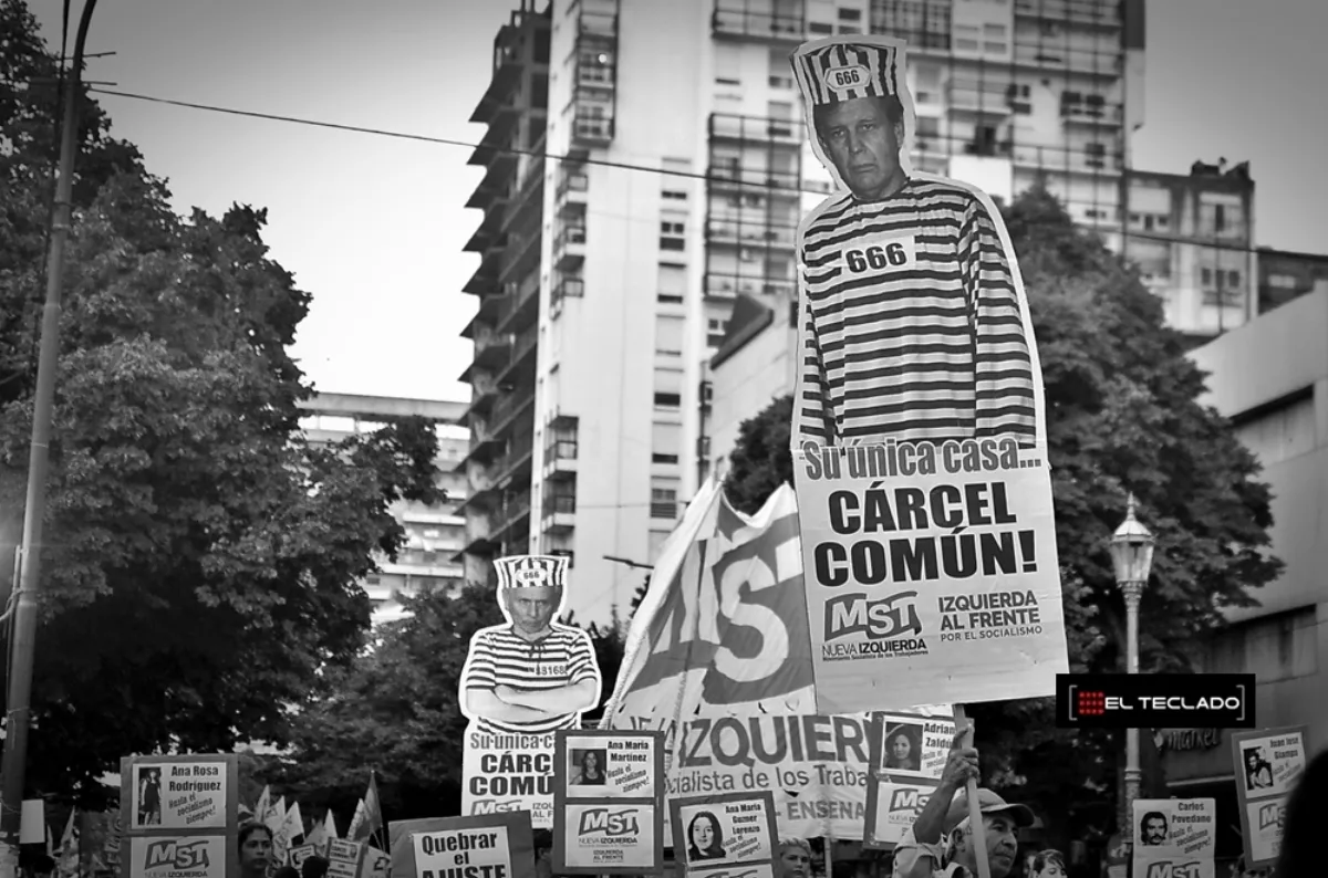 El 80 por ciento de los represores detenidos cumplen sentencia en su domicilio