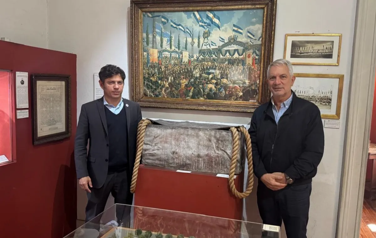 La primera vez de un gobernador: Kicillof, en la casa que guarda la memoria de Rocha