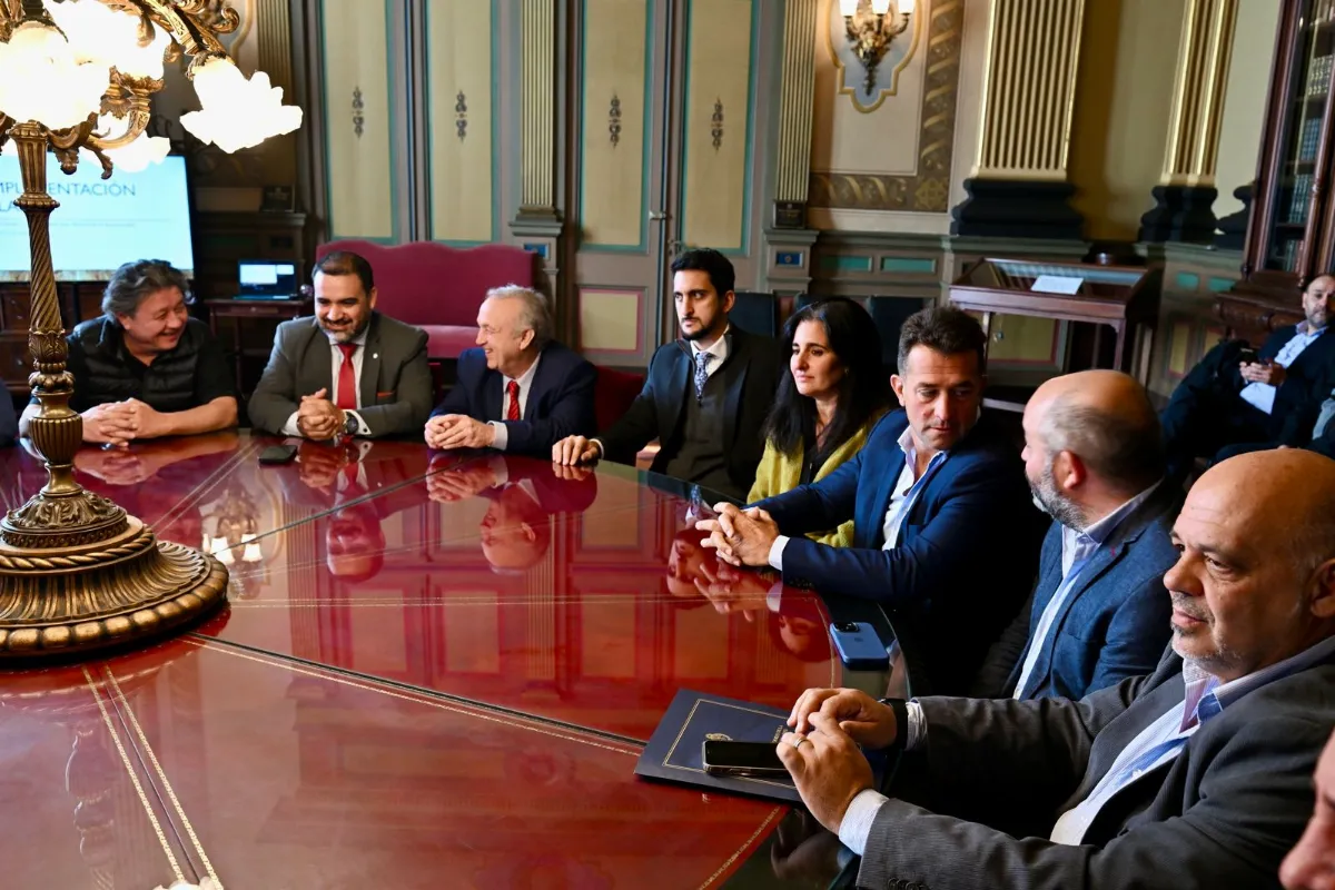 Con varios faltazos, la Junta Electoral se reunió para definir plazos electorales