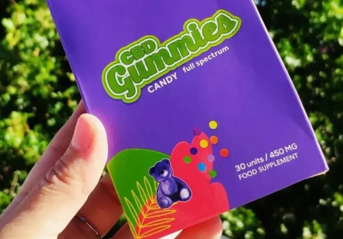 La Anmat prohibió la venta de gomitas con cannabidiol en todo el país
