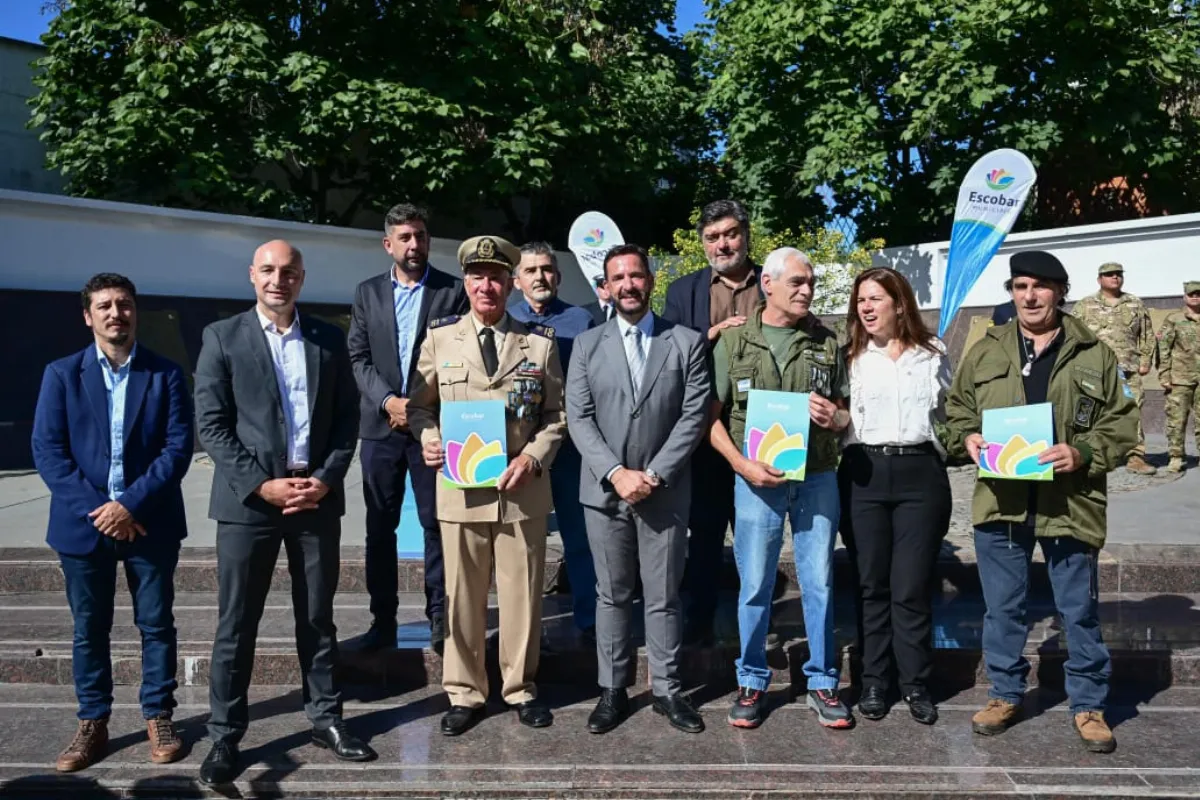 “En Escobar está prohibido olvidar”: veteranos de la ciudad vuelven a las islas