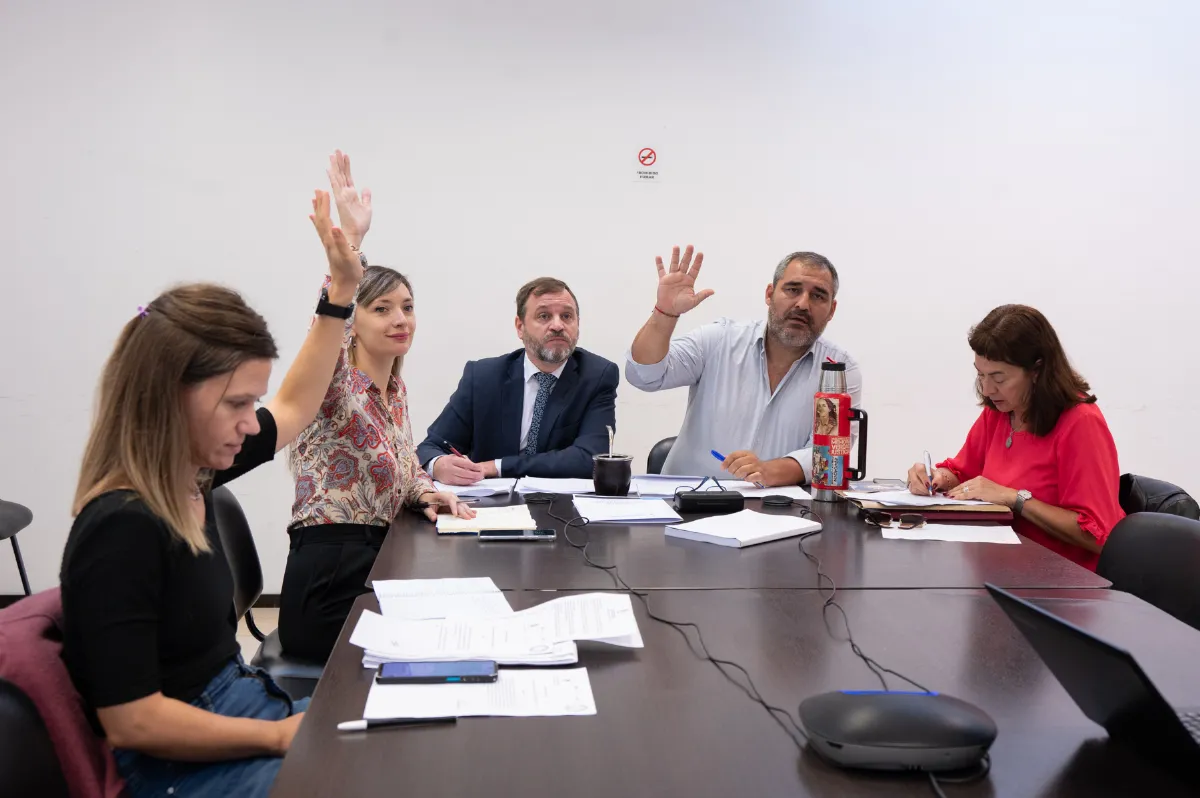 Buscan crear en la Legislatura bonaerense un Consejo contra el Negacionismo