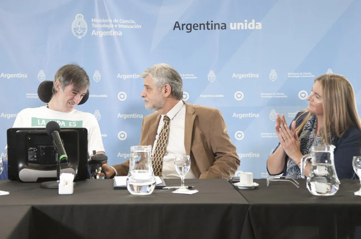 Para reflexionar: ¿Qué tienen los ministros de educación en la cabeza?