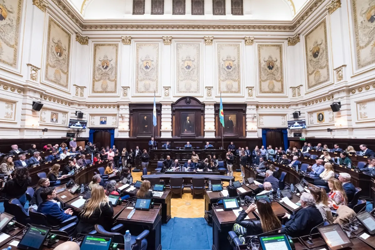 Interna caliente: diputados peronistas se tiran con munición gruesa por el endeudamiento de Kicillof