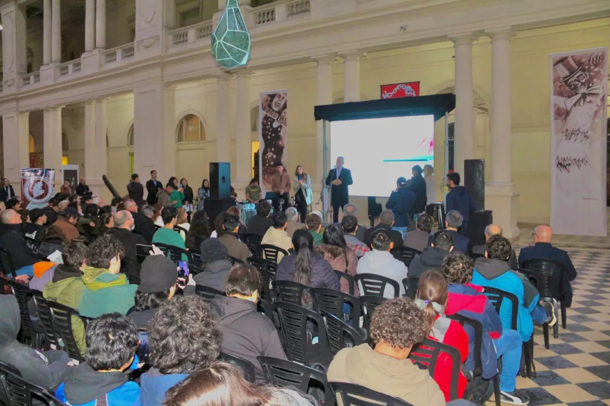 La ciudad de La Plata lanzó un programa para promover el empleo joven