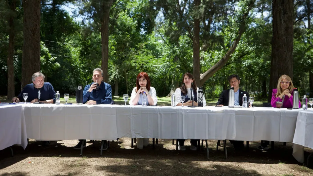 Kicillof mantiene su acuerdo con CFK y convocará a una mesa política para definir listas conjuntas