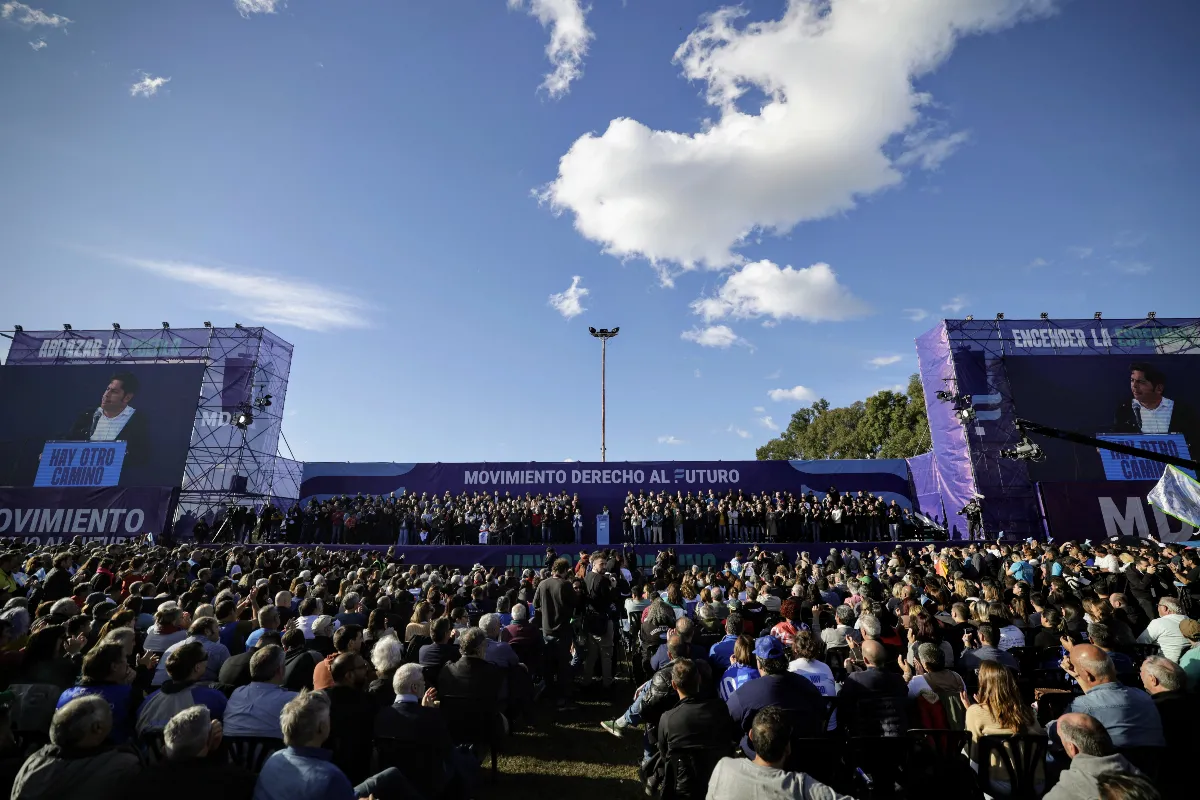 Post acto del sábado, Kicillof reunió a su mesa política en La Plata