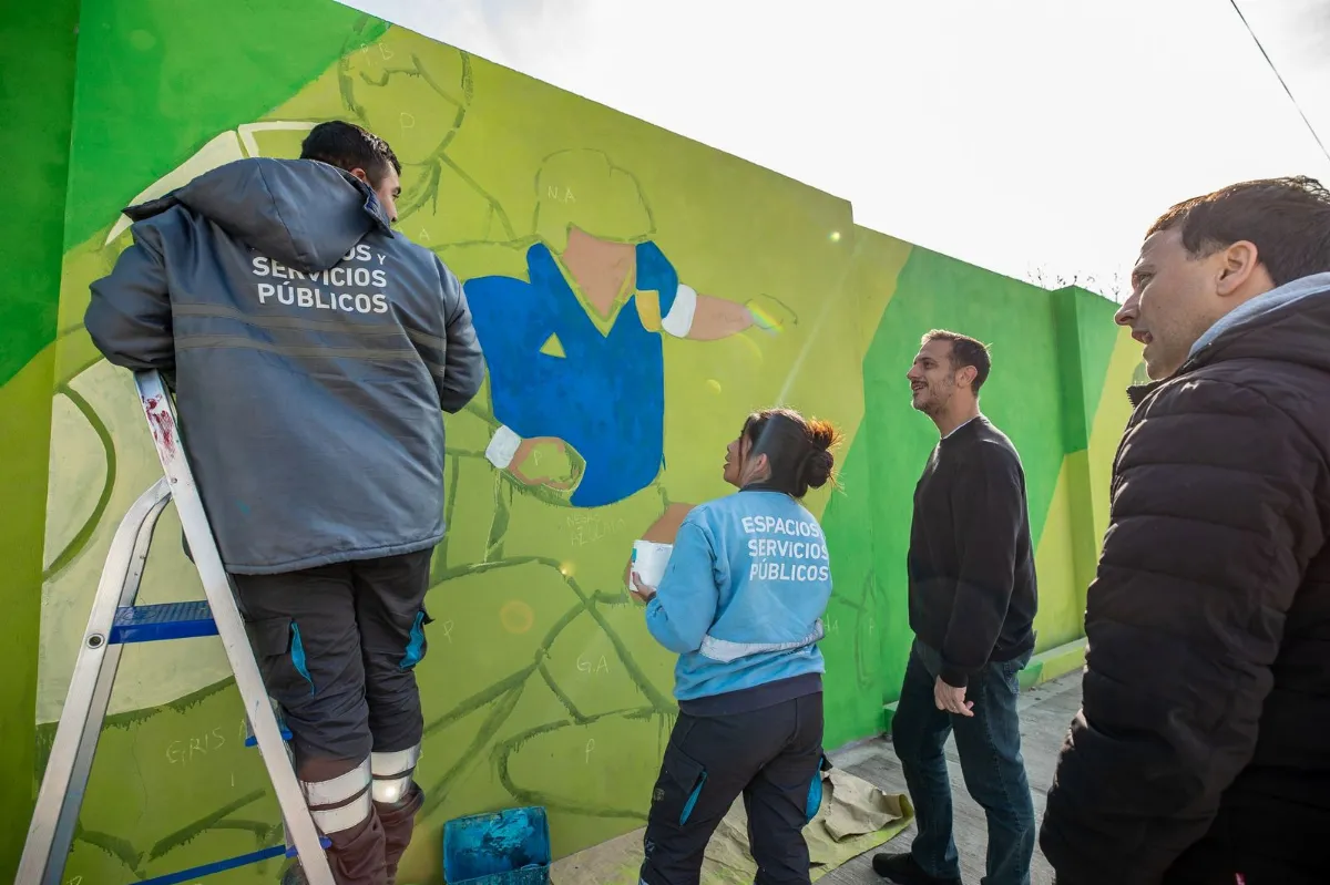 Amor al 10: Lanús homenajeará a Maradona con un bonito mural