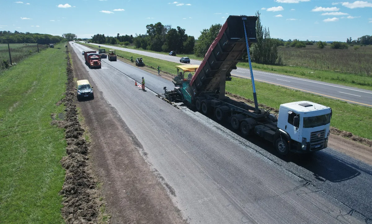 Provincia: avanza la etapa final de las obras de repavimentación de la Ruta 2