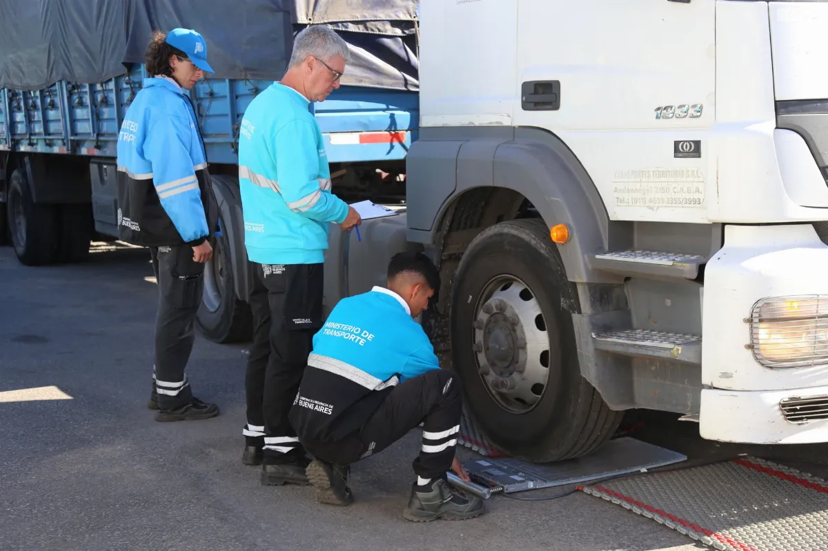 Pesos pesados: la Provincia bajó de las rutas más de mil toneladas por exceso de carga