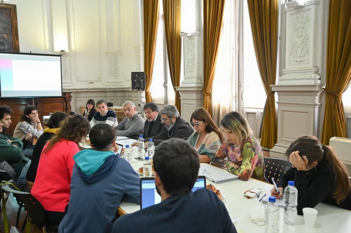 Avanza la implementación del nuevo Régimen Académico en las secundarias bonaerenses