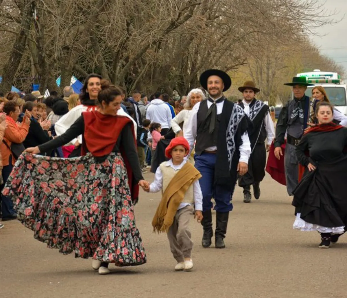Turismo, a full: finde bonaerense a puro locro, empanada y argentinidad en general