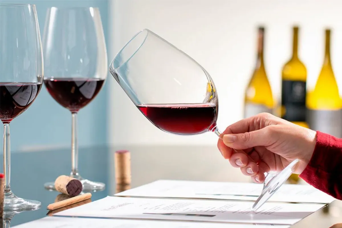 Llega a Mercedes la sexta edición del Paseo del Vino: más de 40 bodegas y cosas ricas
