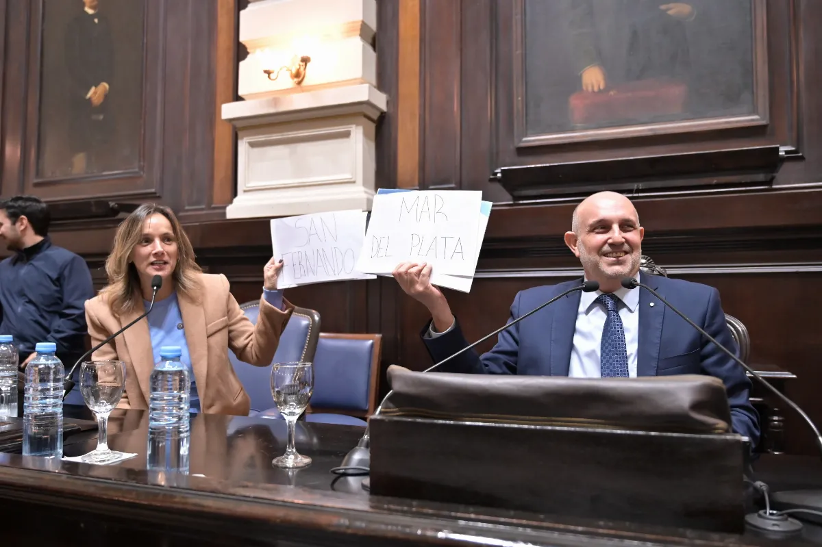 Malena Galmarini y Alexis Guerrera debatieron ideas con jóvenes bonaerenses