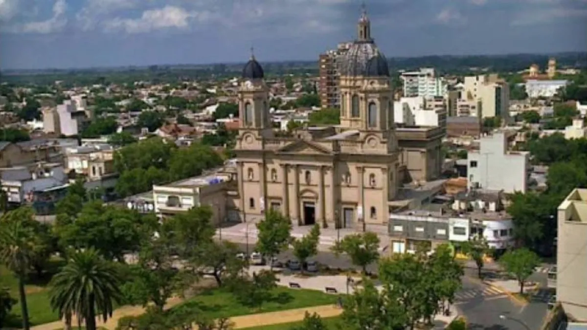 Límite a los afiches: municipio del interior aplica la restricción a la publicidad política