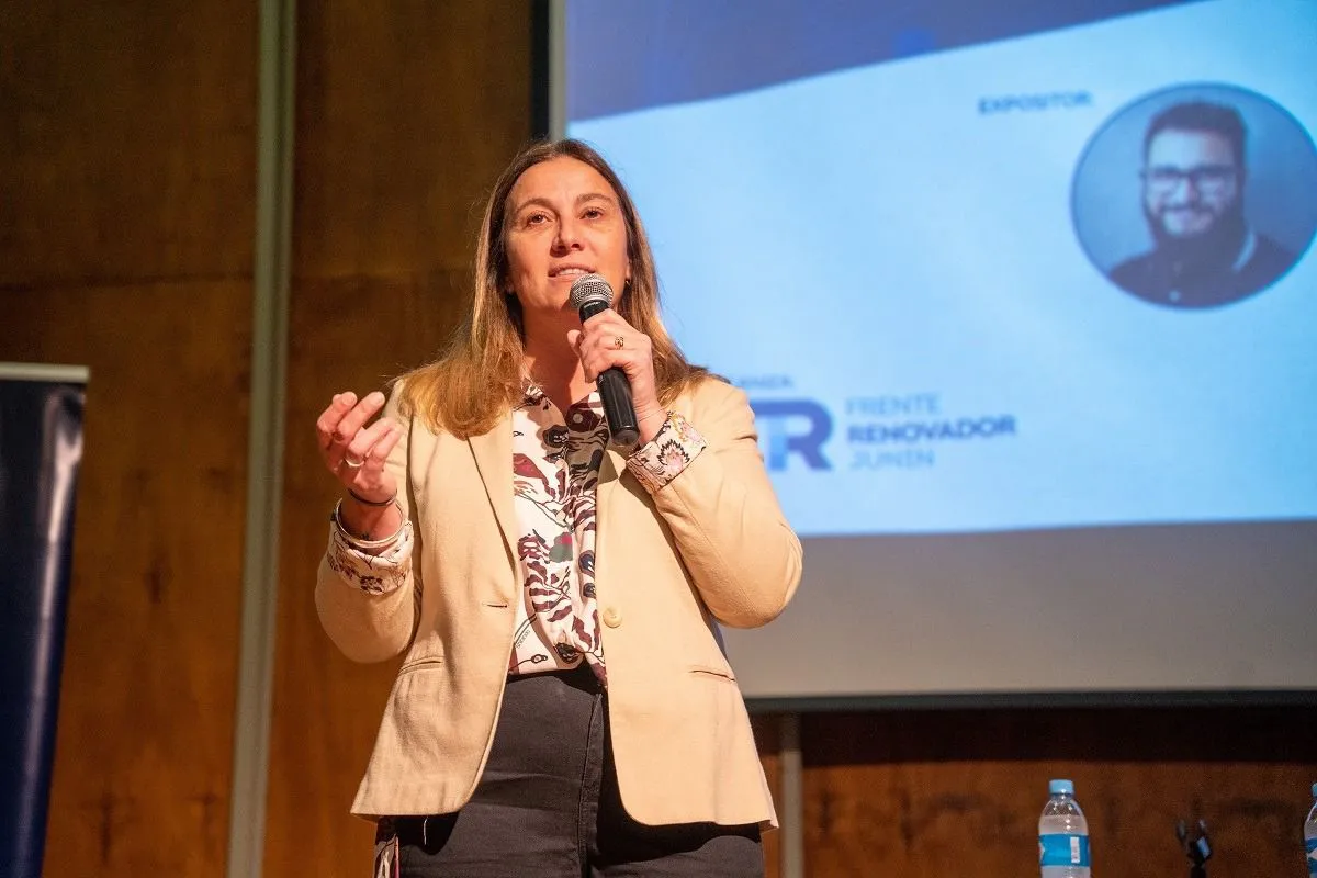 Valeria Arata: “Es Milei o nosotros, no hay caminos intermedios”