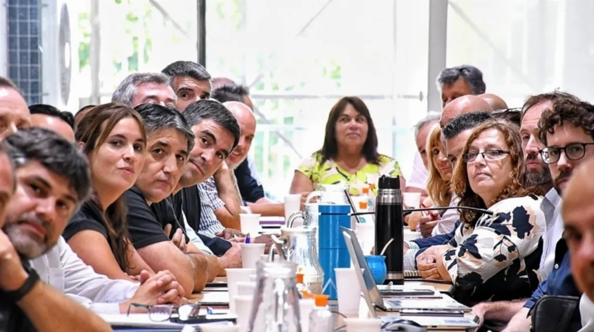 Sin oferta salarial: Provincia y gremios retomaron las negociaciones paritarias