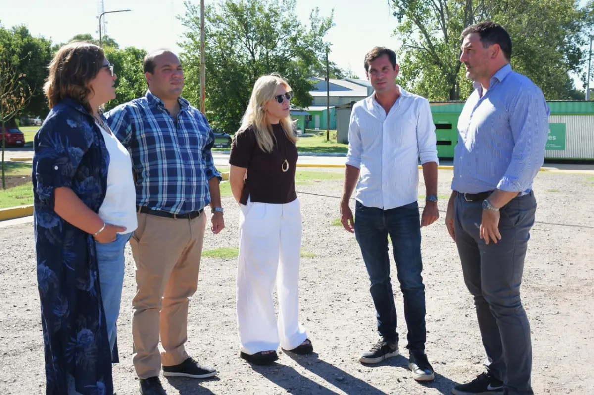 Grave: conducía con un menor en brazos y agredió a agentes de Seguridad Vial