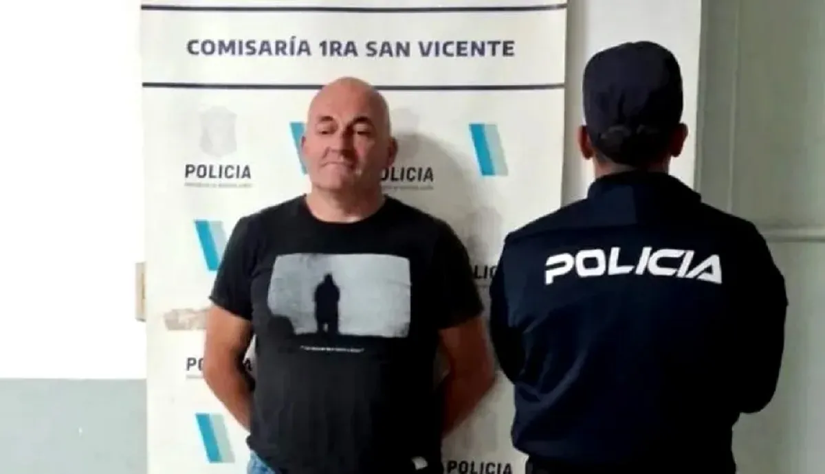 Escándalo: detuvieron a un concejal libertario por circular con un auto robado y papeles truchos