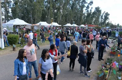 Hay plan en Cazón: primera Fiesta de la torta frita, chocolate caliente y aire puro