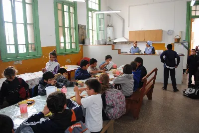 La UCR pone el programa MESA bajo la lupa y pide actualizar el Servicio Alimentario Escolar